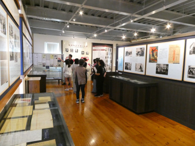 P1003347